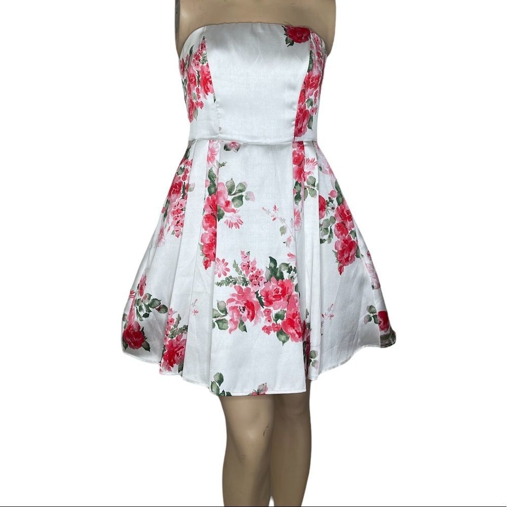 B. Darlin Junior’s sz 7/8 Homecoming or school dance dress